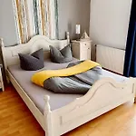 Margret Ház Bed & Breakfast 3*