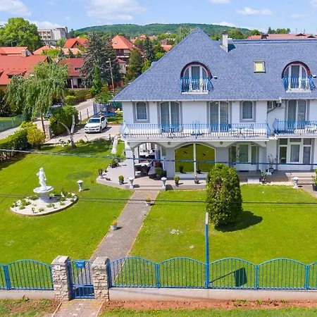 Margret Haus Bed & Breakfast *