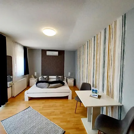 Bed & Breakfast Margret Haus *