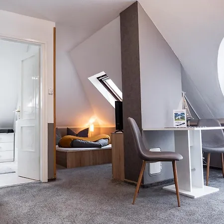 Margret Haus 住宿加早餐酒店 巴拉顿菲赖德