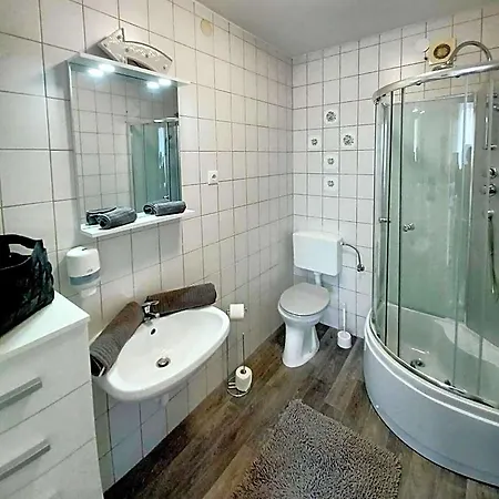 Bed and breakfast Margret Ház 3*